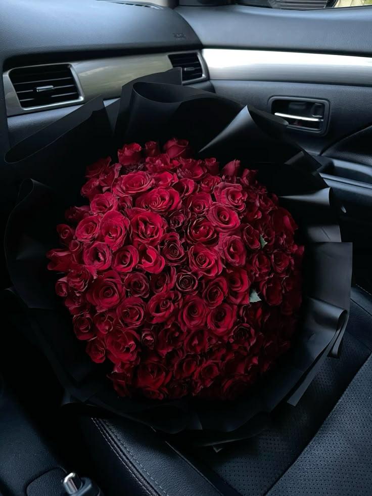 Vivid Harbor Lane workshop space where corporate flower arrangements are designed and prepared for business delivery